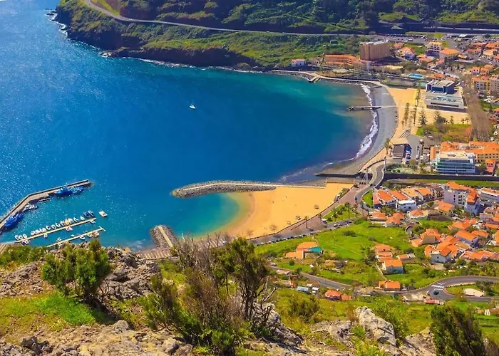 Flat Center Near W Parking * Machico (Madeira)