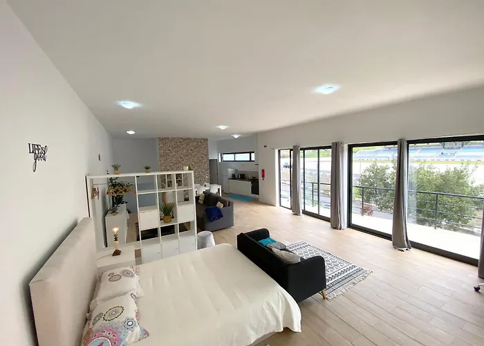 Flat Center Near W Parking * 마치코