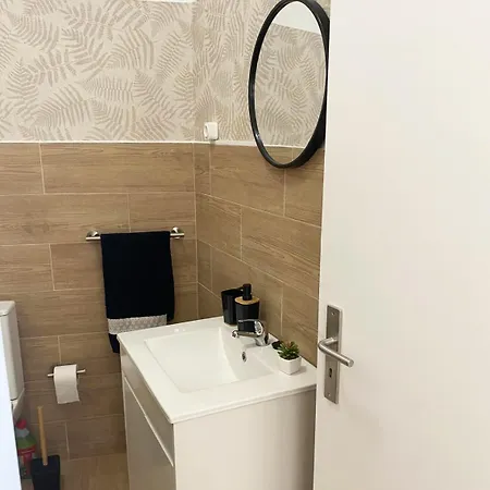 Flat Center Near W Parking Villa *