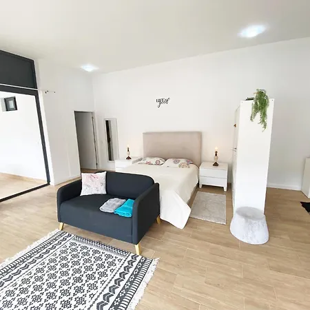 Flat Center Near W Parking Willa Machico (Madeira)