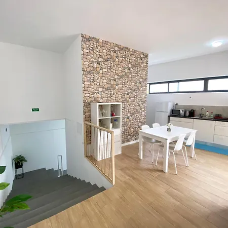 Flat Center Near W Parking