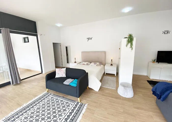 Flat Center Near W Parking Villa Machico (Madeira)