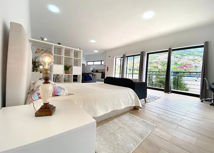 Villa Flat Center Near W Parking Machico (Madeira)